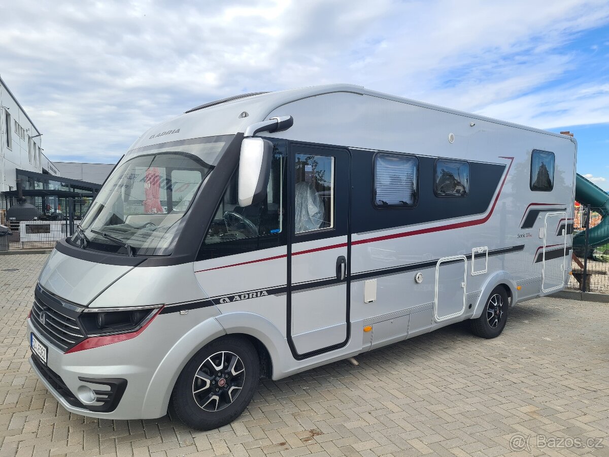 obytné auto ADRIA SONIC SUPREME 710 DC  TOP VÝBAVA 