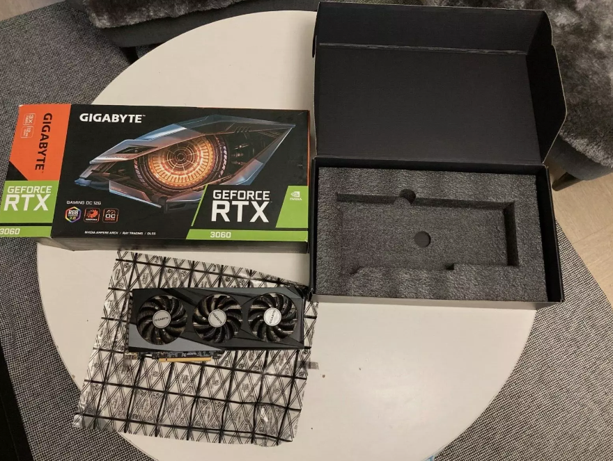 grafická karta GIGABYTE GeForce RTX 3060 GAMING OC 12G LHR