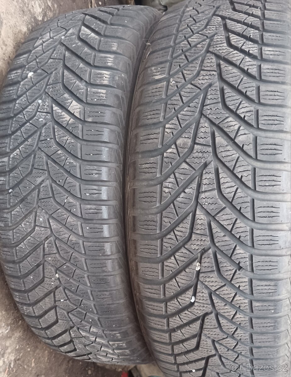 205/55 R16 99H Yokohama Blueart Winter V905, DVĚ zimní pneum