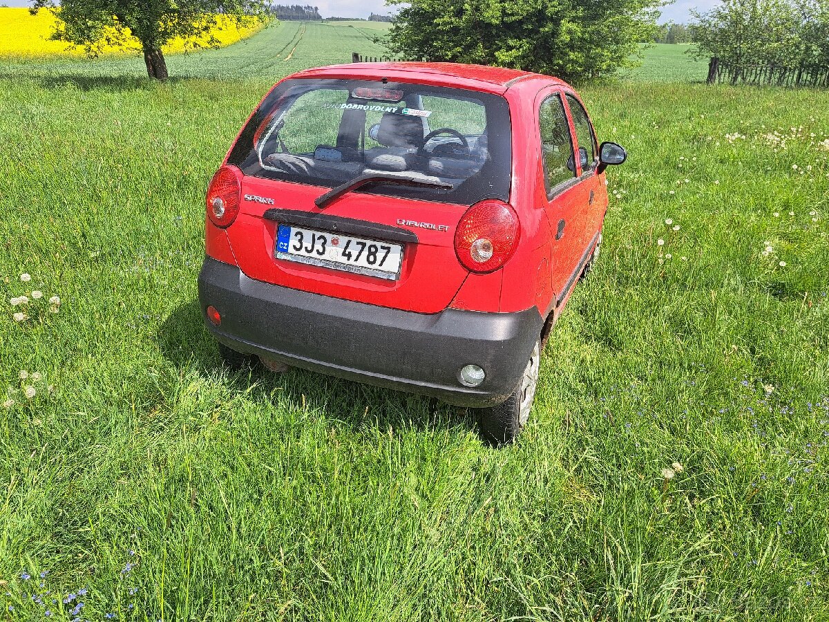 Chevrolet Spark přední a zadní světla