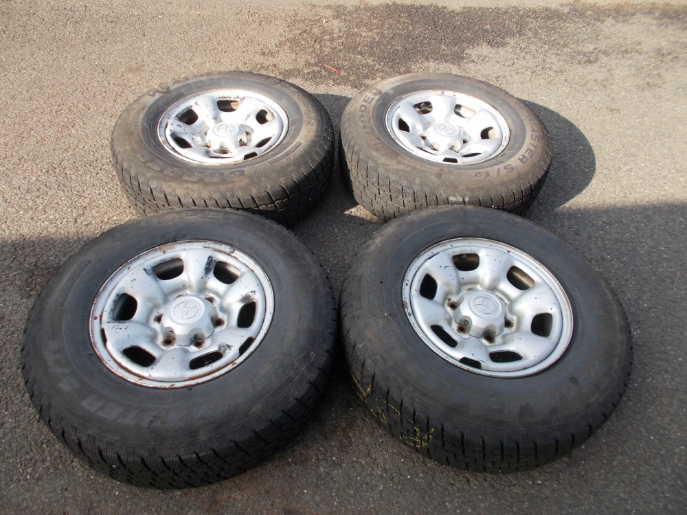 Sada Toyota 7x15 6x139,7x92,5 - 235/75/15