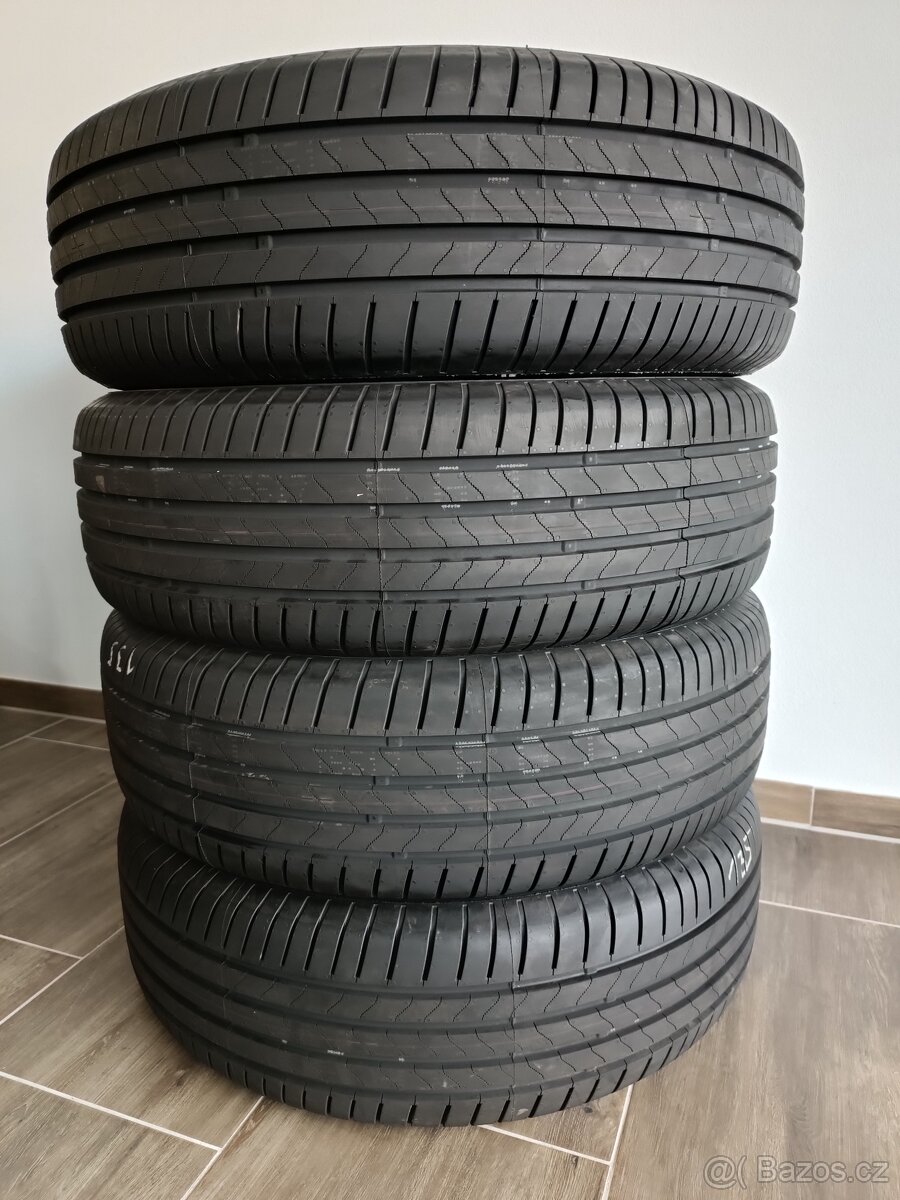 215/65 R17 Bridgestone