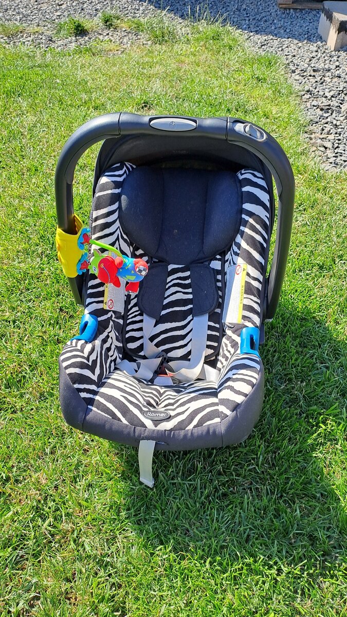 Britax Römer Baby safe plus SHR II- zebra