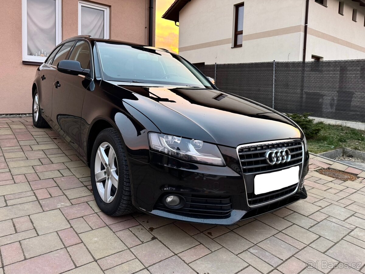 Audi A4 B8 2.0 TDI 105Kw 1.MAJITEL,tažné + Sada kol