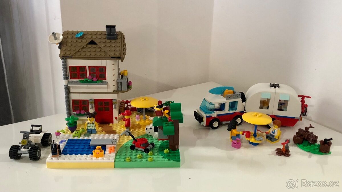 Lego domek a karavan