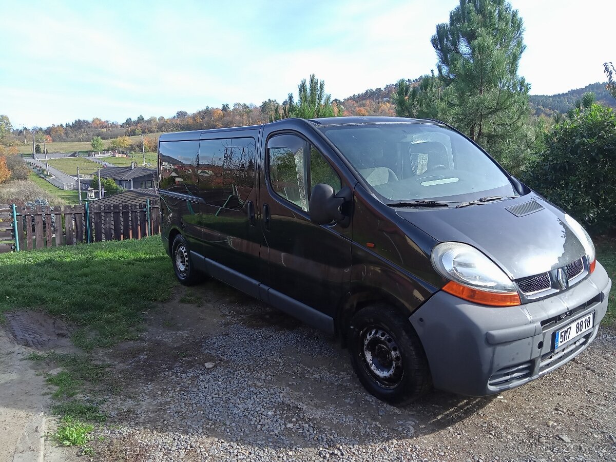 Renault Trafic 1.9 DCI long 9mist