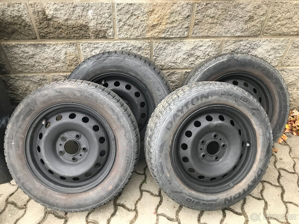 Hyundai IX 20 - Plechové disky, zimní pneu 195/65 R15