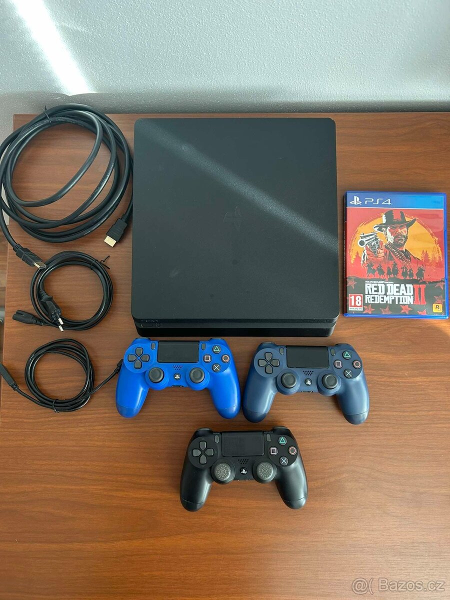 Playstation 4 Slim 500GB + 3 OVLADAČE + 1 HRA (RDR2) - VELMI