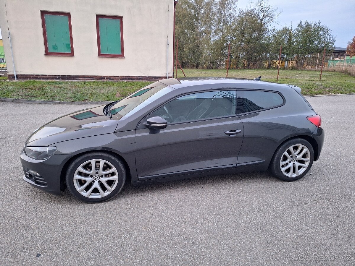 Volkswagen Scirocco 2.0 TDI DSG