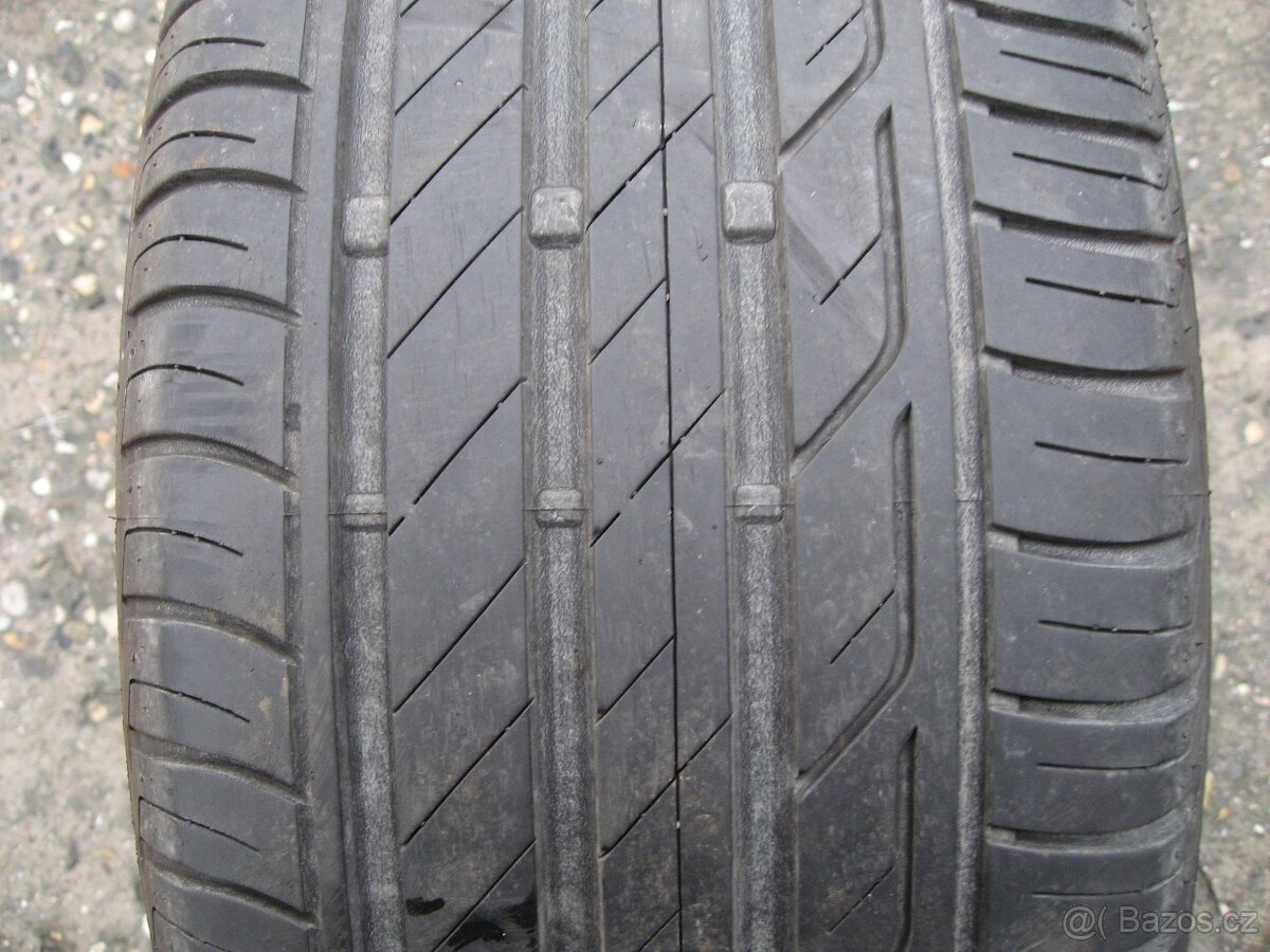 PRODÁM LETNÍ PNEU 215/55 R17 BRIDGESTONE T001 94V 2-2ks JETÉ