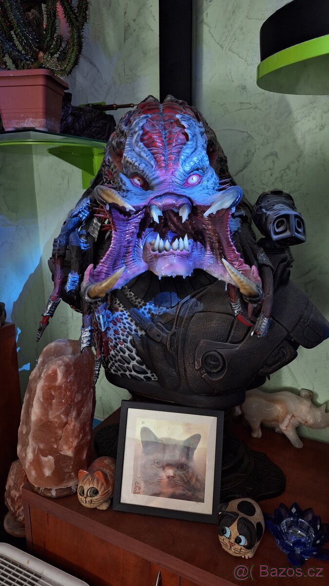 Predator bersecker bust sideshow