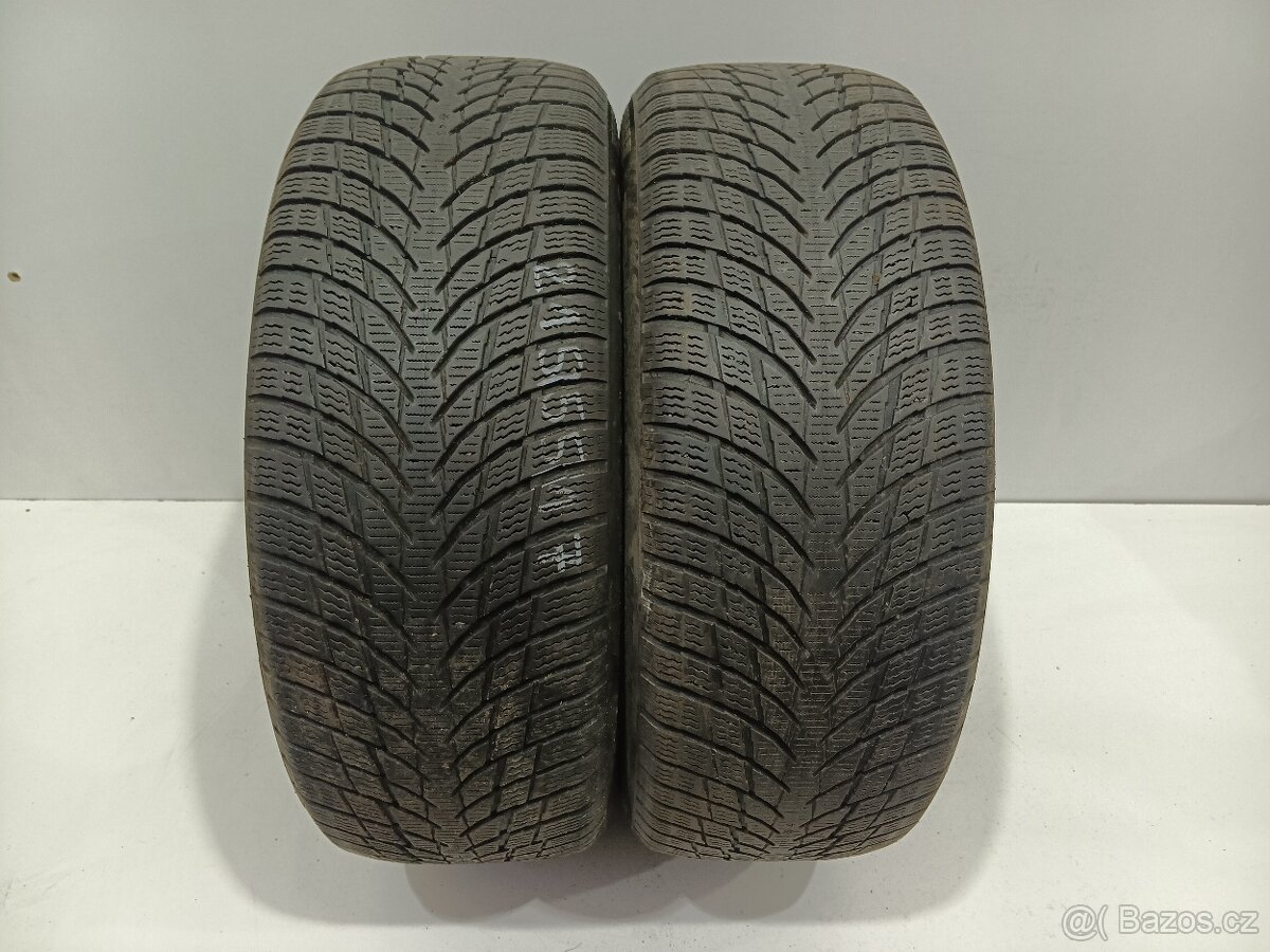 2ks zimní pneu 215/55/17/Nokian