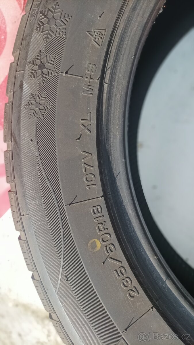 Zimní pneu 235/60 R18 107V, XL Nankang