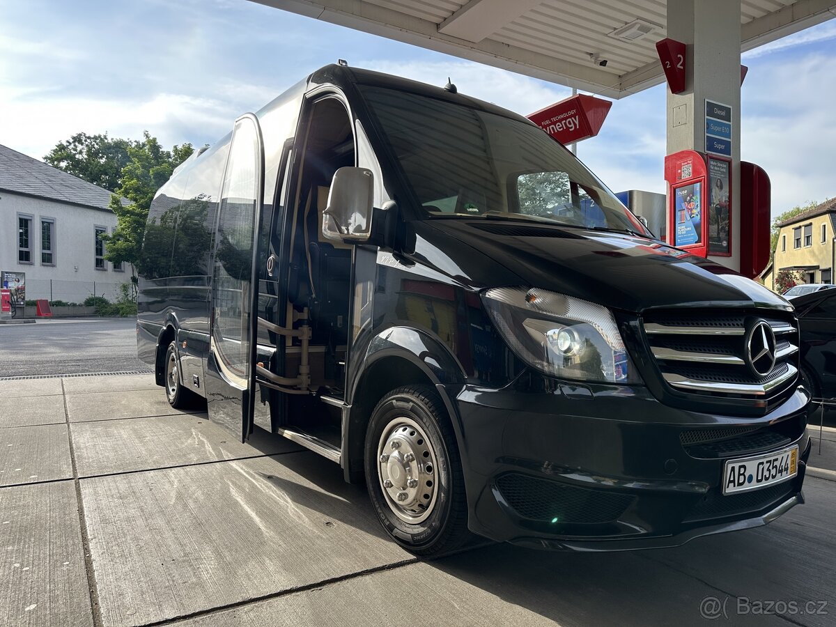 MERCEDES SPRINTER 519 XXL 19+2