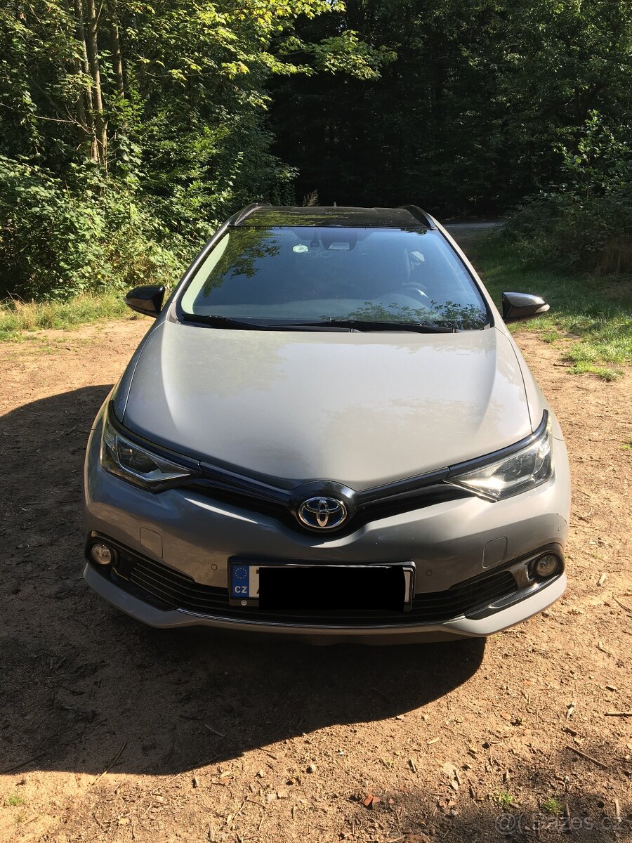 Toyota Auris1.8, Full Hybrid, Edice Selection, ČR,