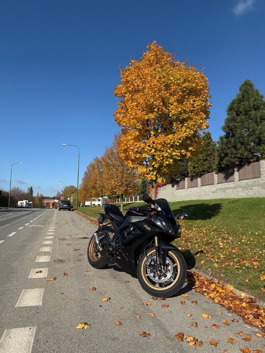 Kawasaki Ninja ZX10R