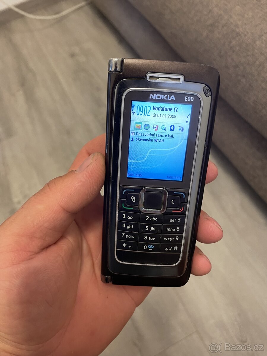 Nokia e90