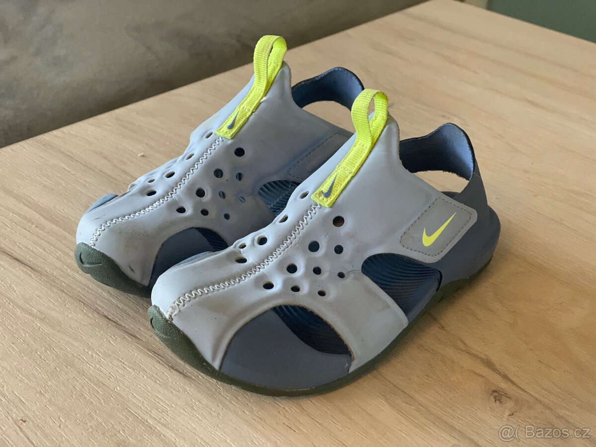 Dětské sandály Nike vel 27