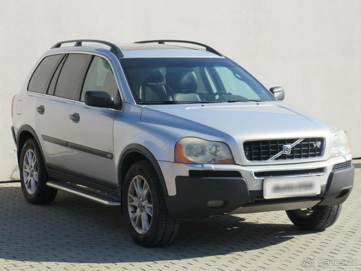 Volvo XC90 2.5T ,  154 kW benzín, 2005