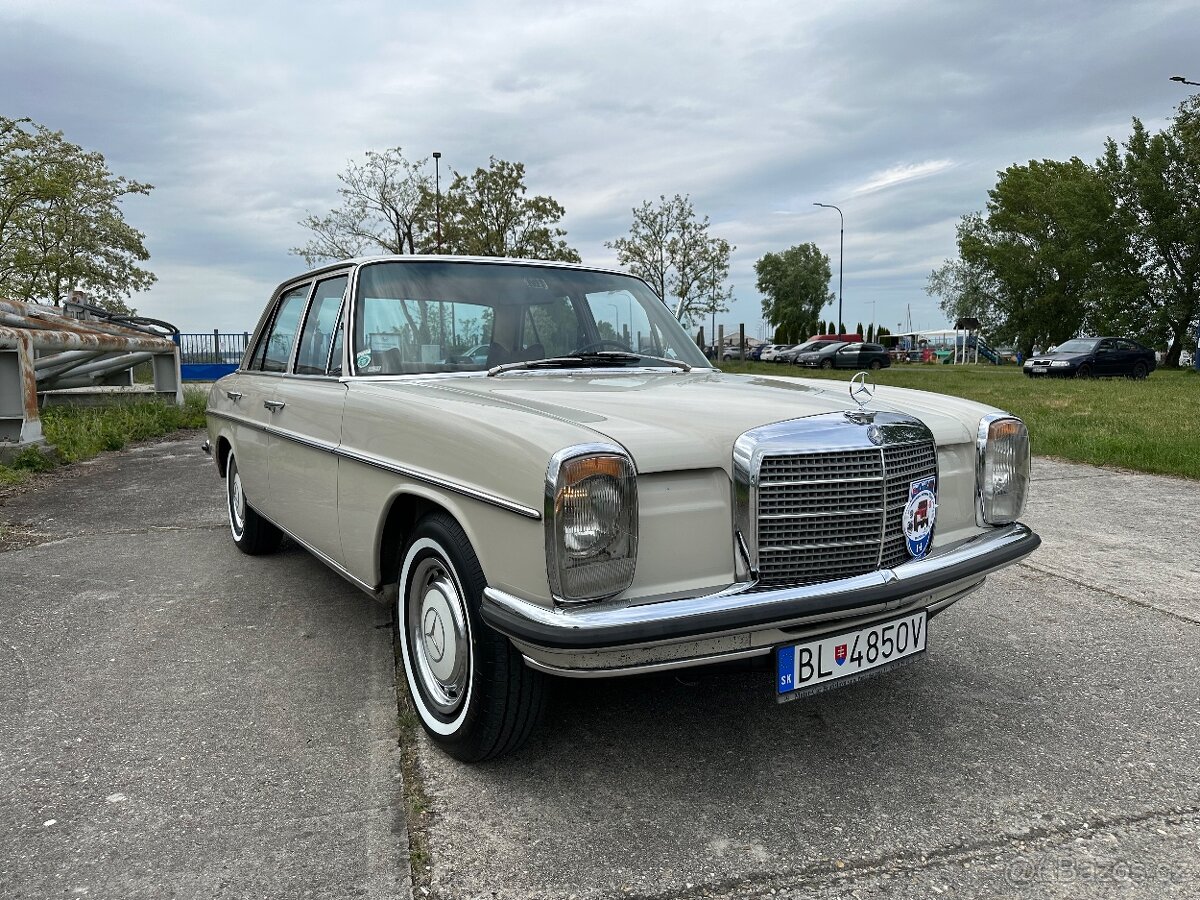 Predám Mercedes W114 230 1971