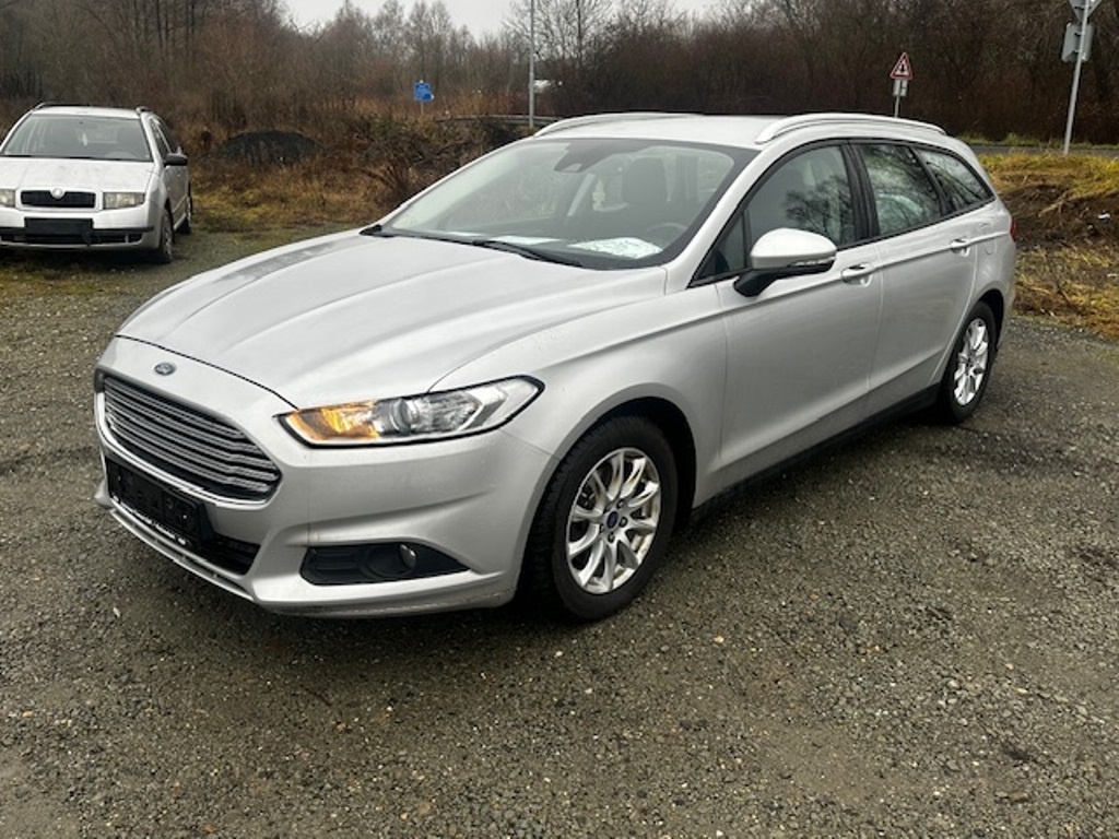 Ford Mondeo MK5 1.6TDCi, r.2015, servisní kniha, STK