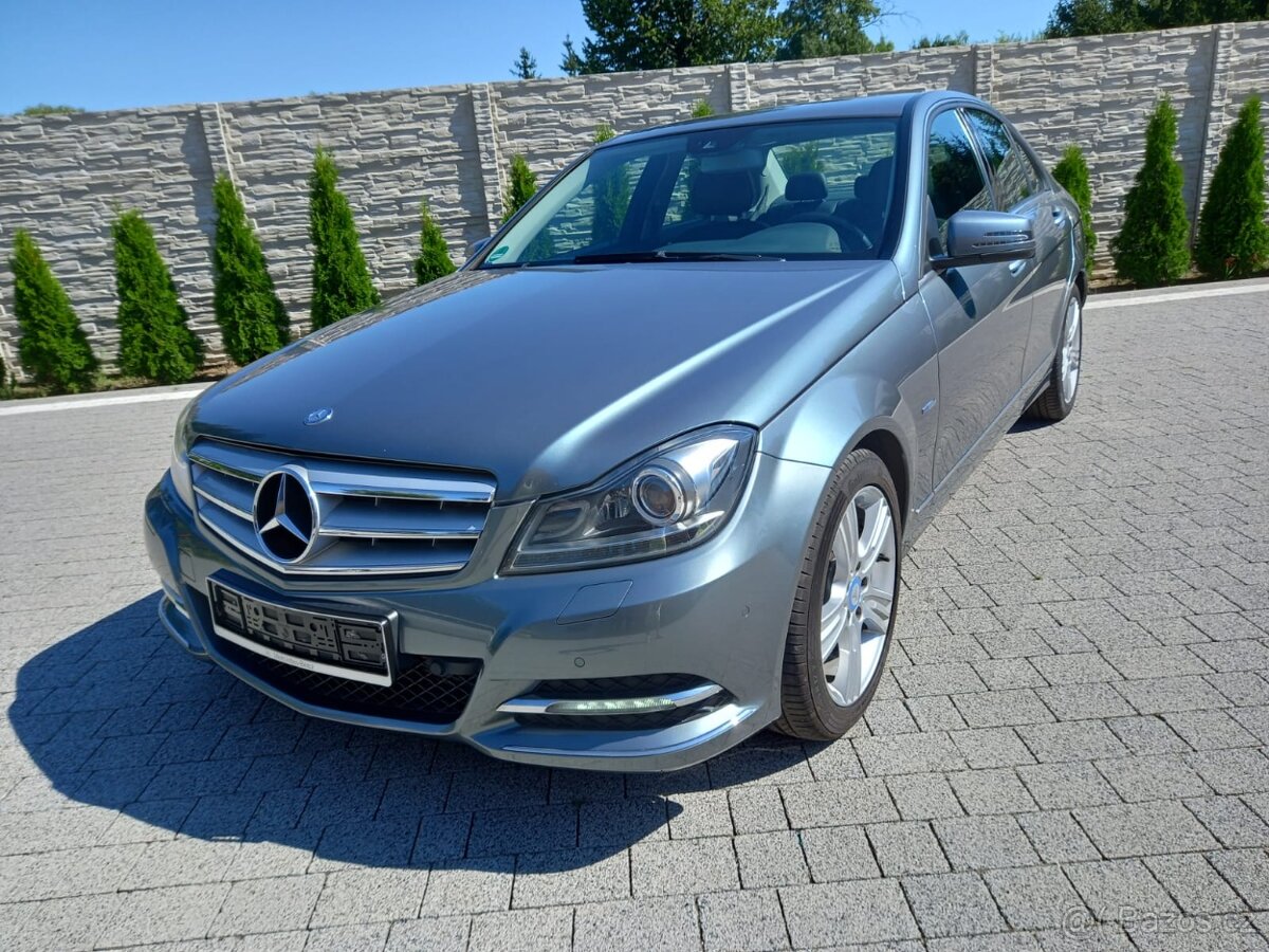 MERCEDES-BENZ C200 CGI BlueEfficiency AVANTGARDE//135KW