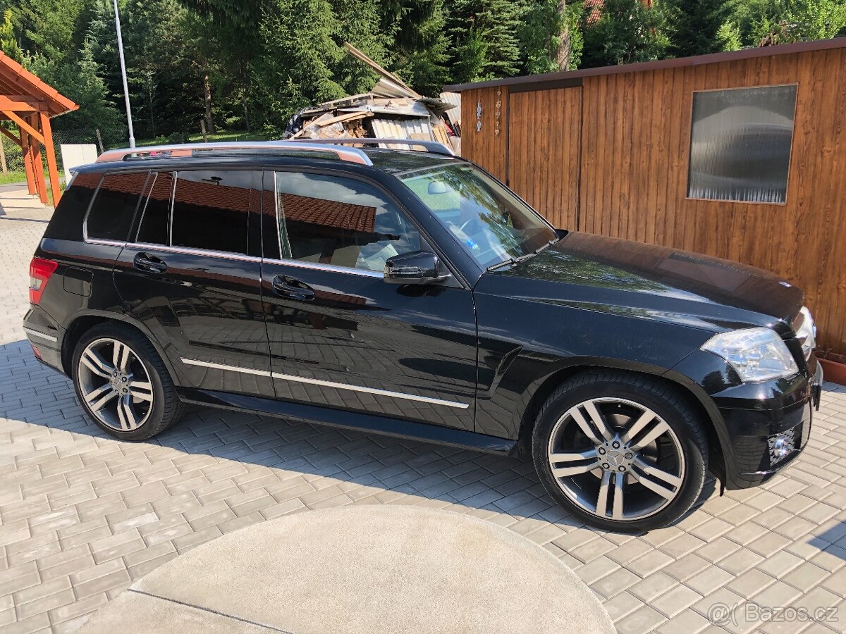 Mercedes-Benz GLK 320 CDI 4MATIC, 165kW (221 koní)