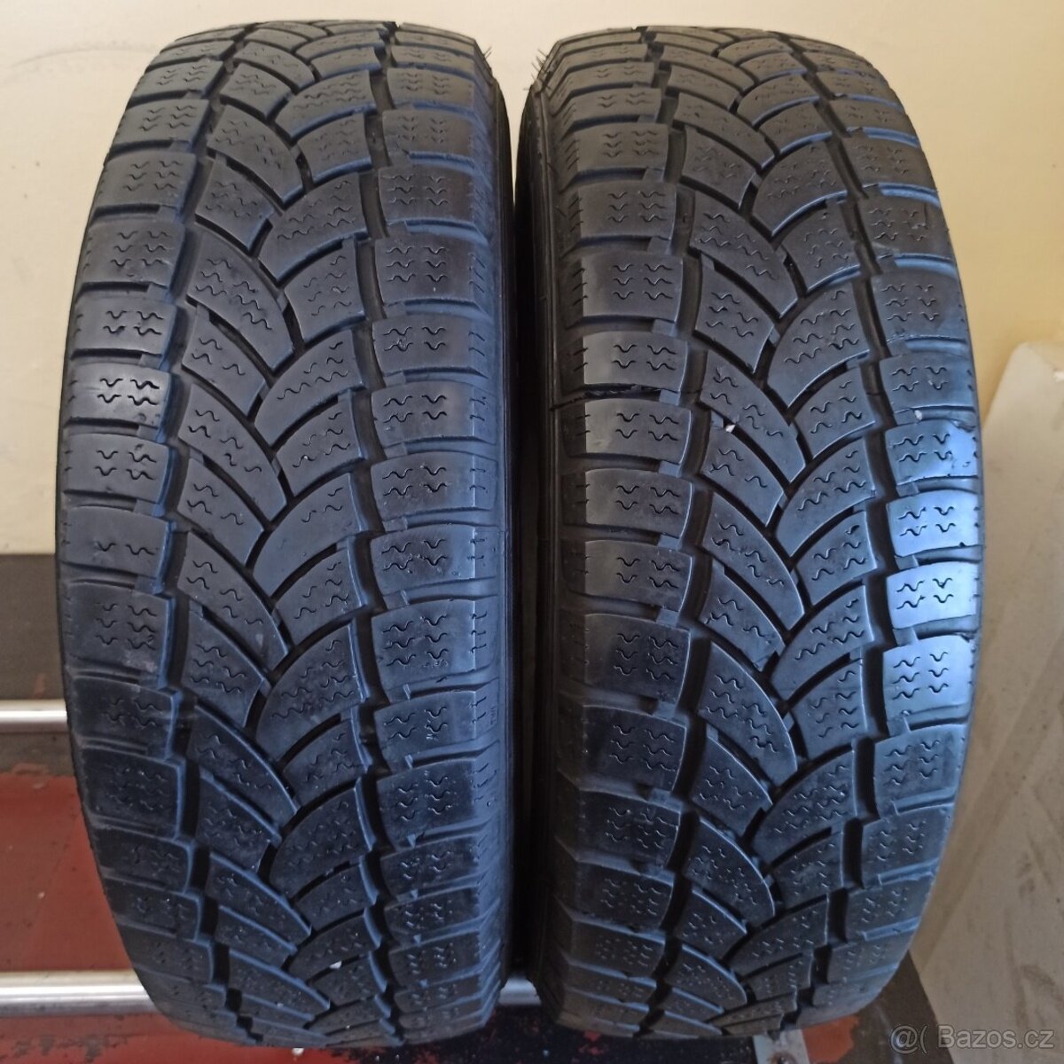 Vredestein 215/70/15C 109/107R 5,5–6,5mm