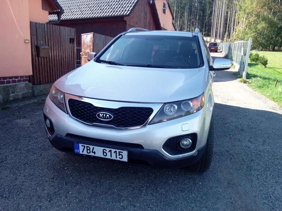 KIA SORENTO 2,2 CRDI 4X4 7 MÍST