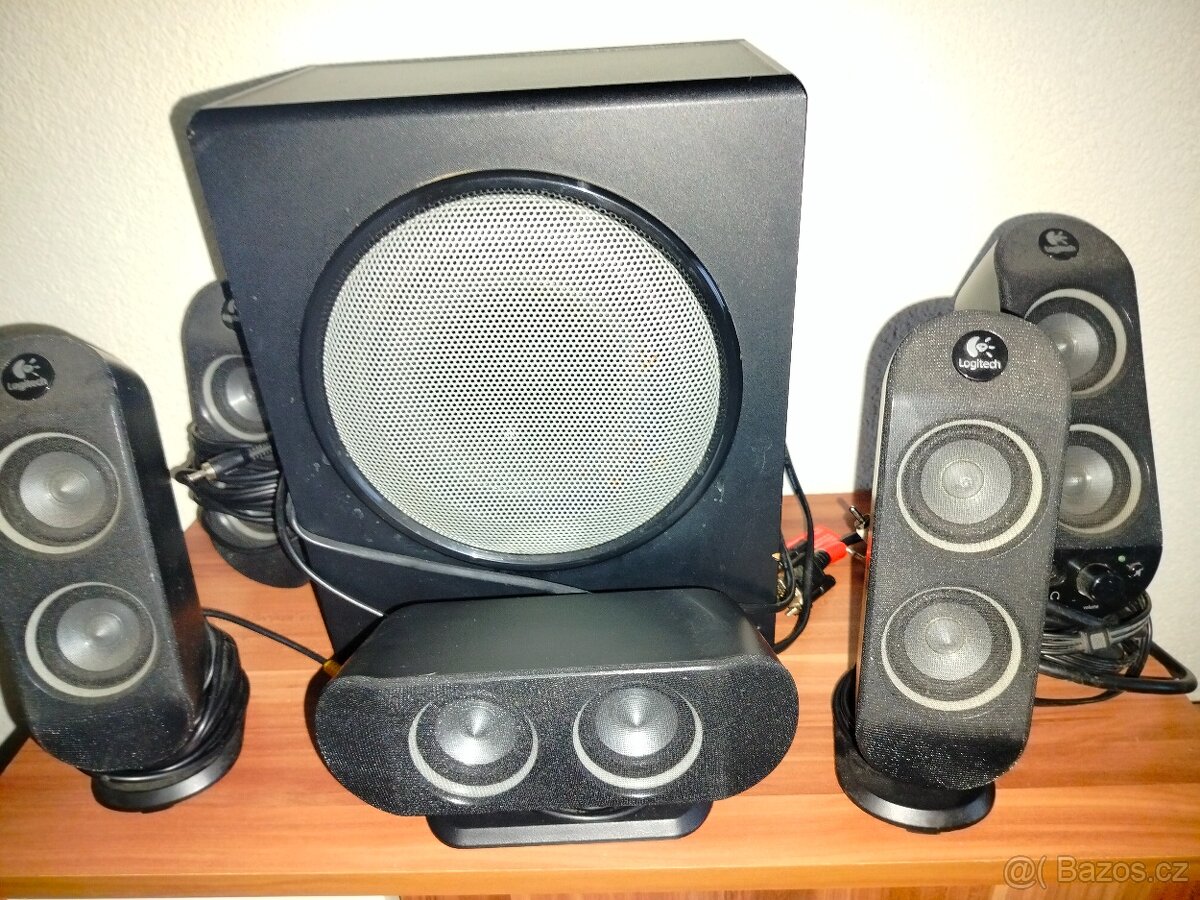 5 reproduktorů + subwoofer Logitech