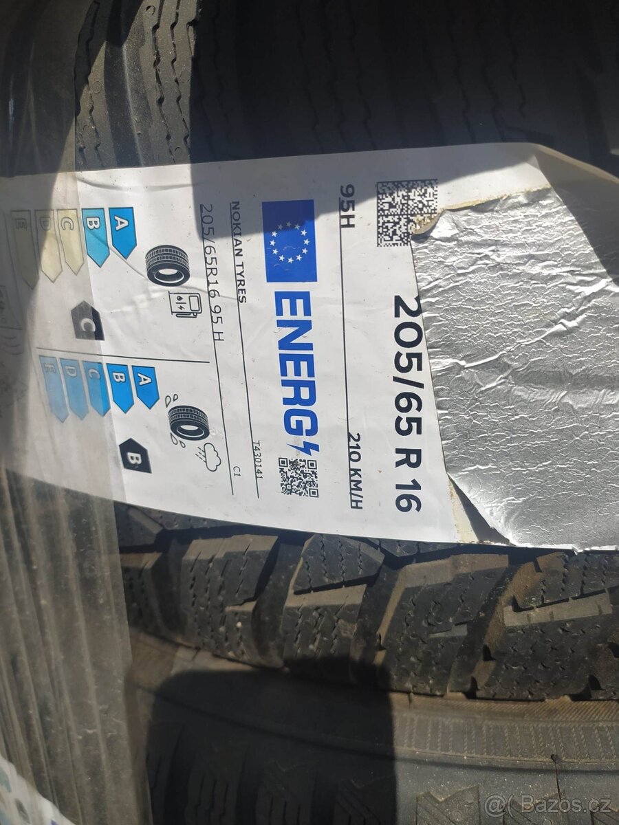 ZIMNÍ PNEU NOKIAN WR D4 205/65 R16 95H