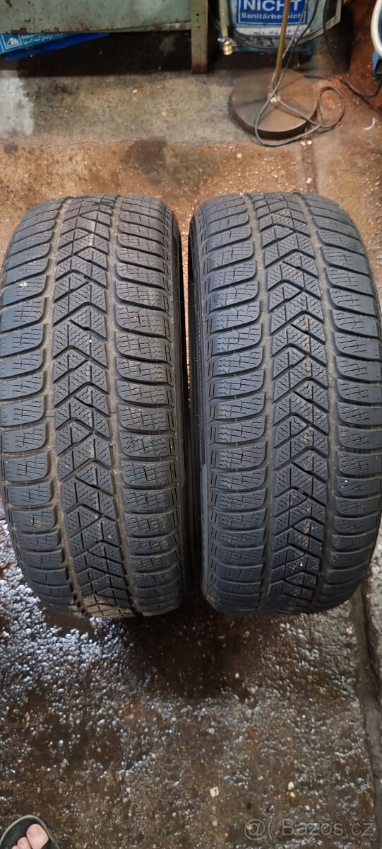 2 zimní pneumatiky PIRELLI 225/40R19 93V 7,00mm