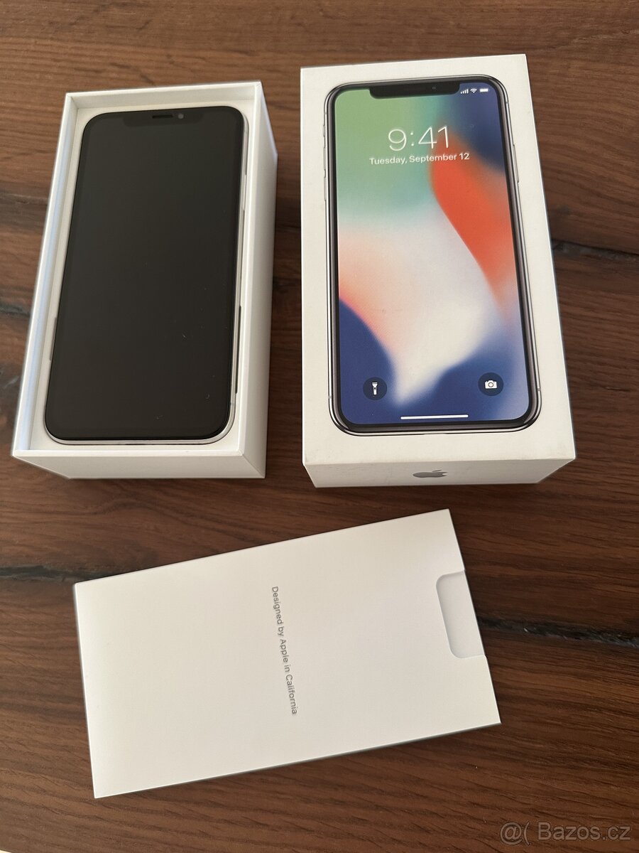 IPhone X 256 GB stříbrný