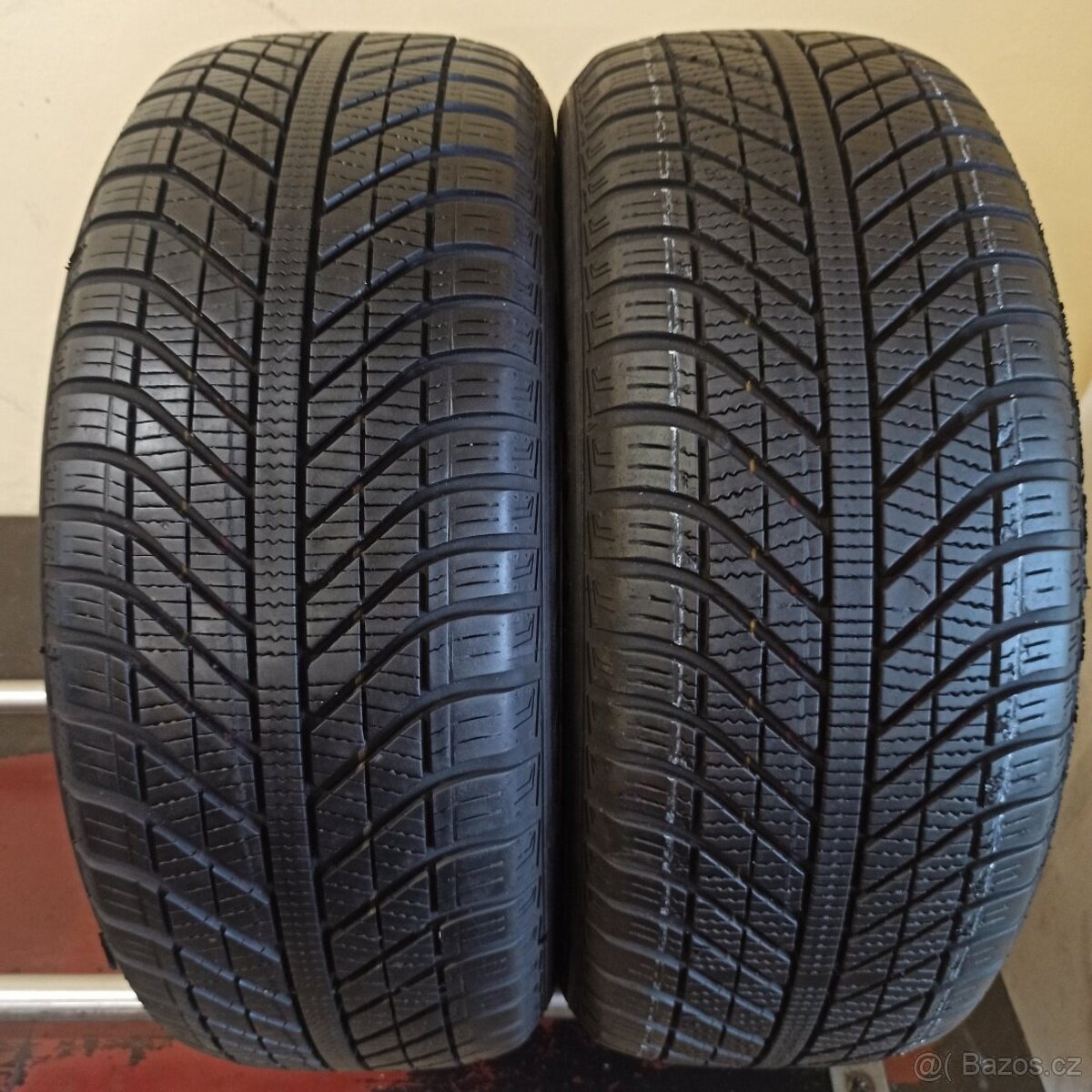 Goodyear 205/50 R17 93V 5,5-6mm