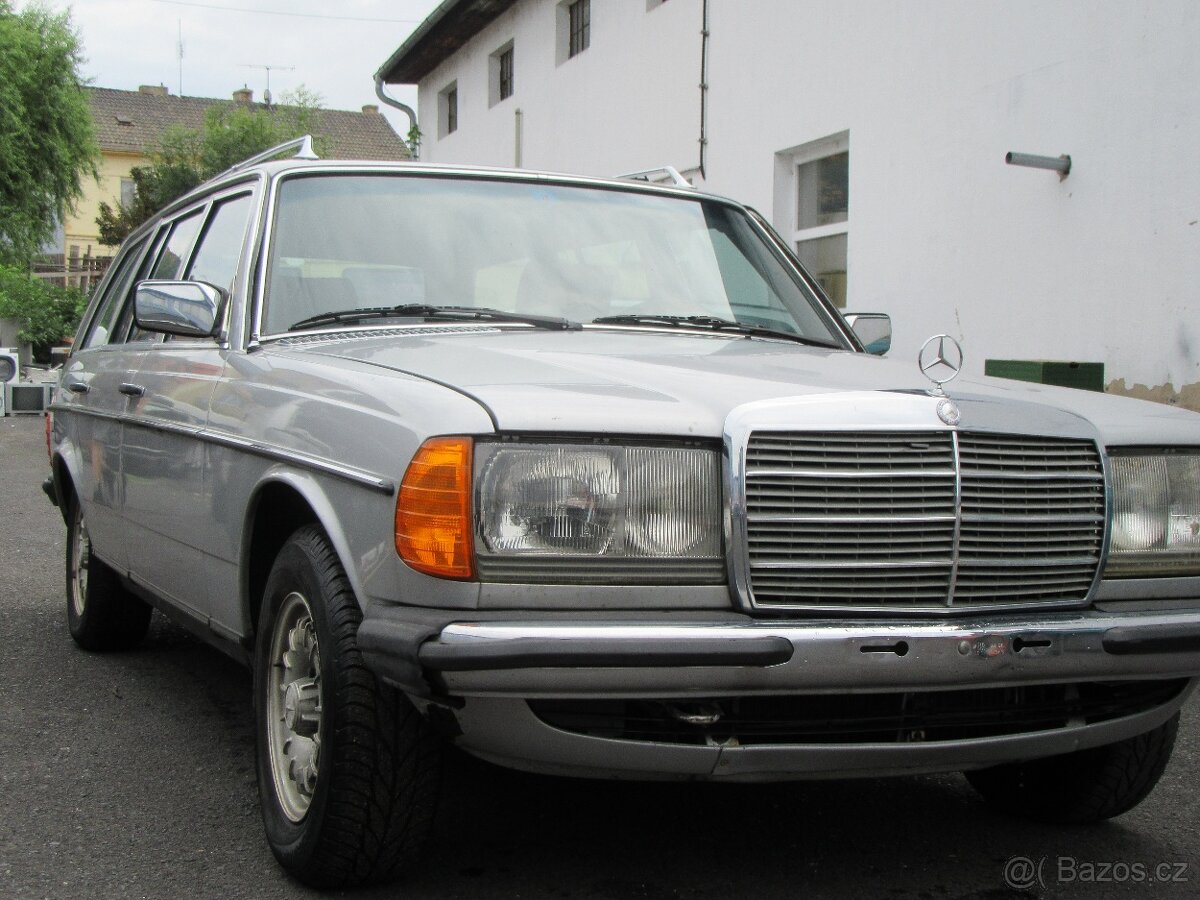 Mercedes Benz 123 280 T combi, 250 tis. km