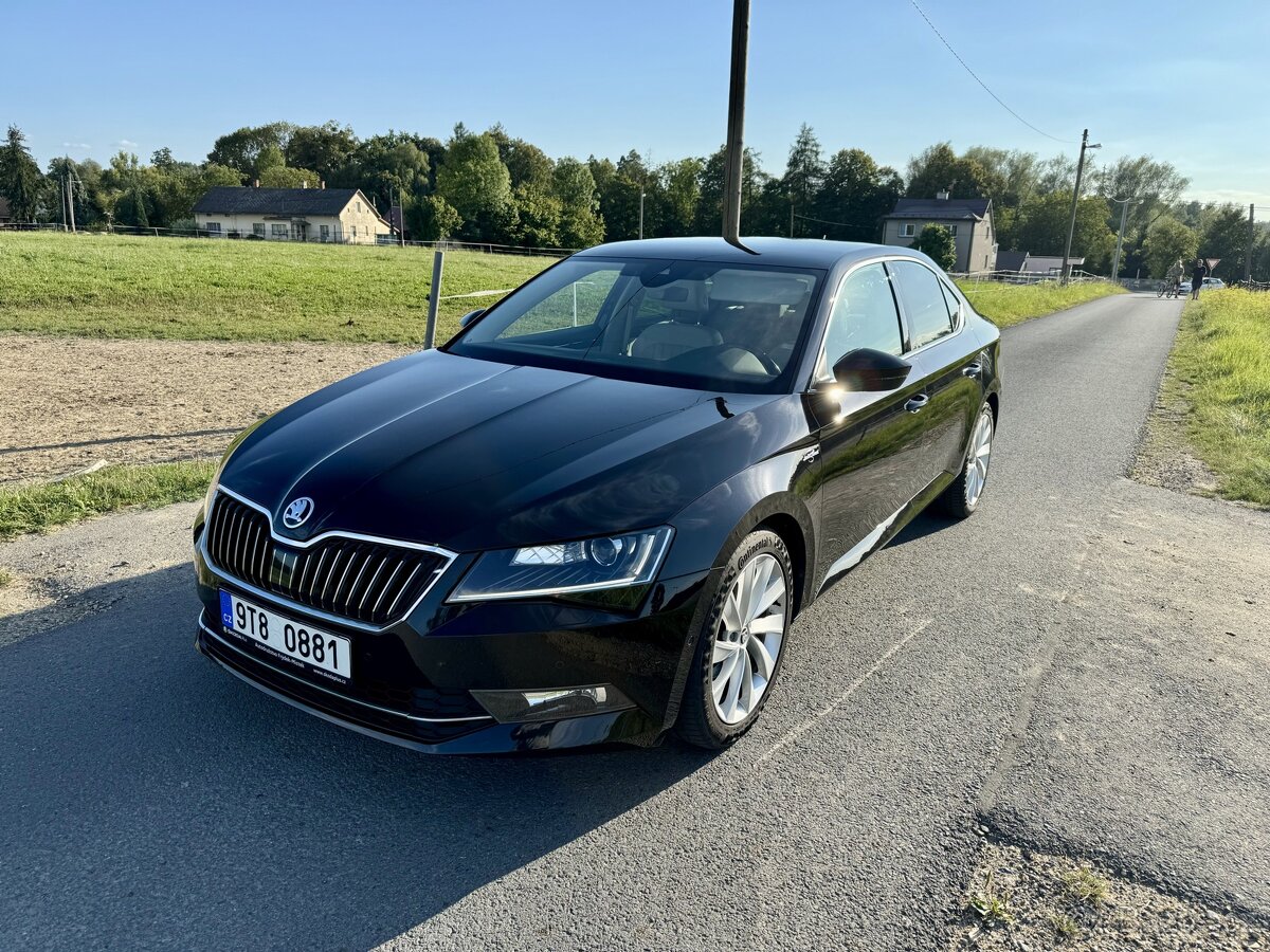 Škoda Superb 3 2.0TSi DSG 162kW L&K Webasto DCC Tažné Canton