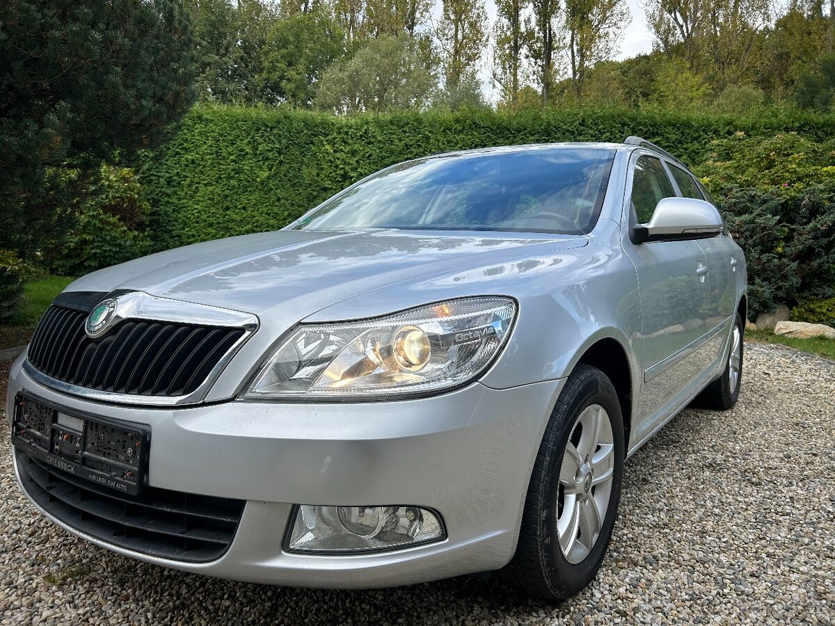 ŠKODA OCTAVIA 2.0TDI,103KW,EDITION,Digiklima,Vyhř.sedačky -