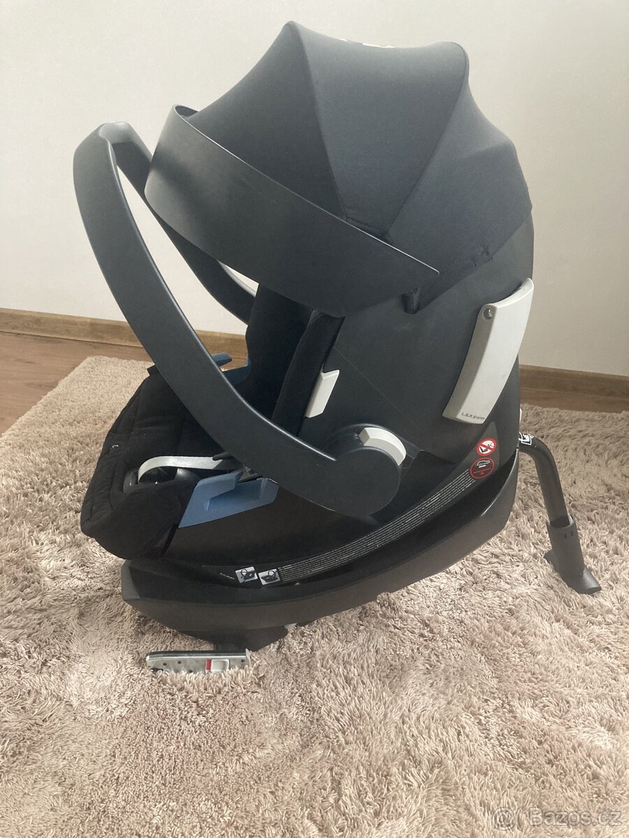 Cybex aton 5 se základnou