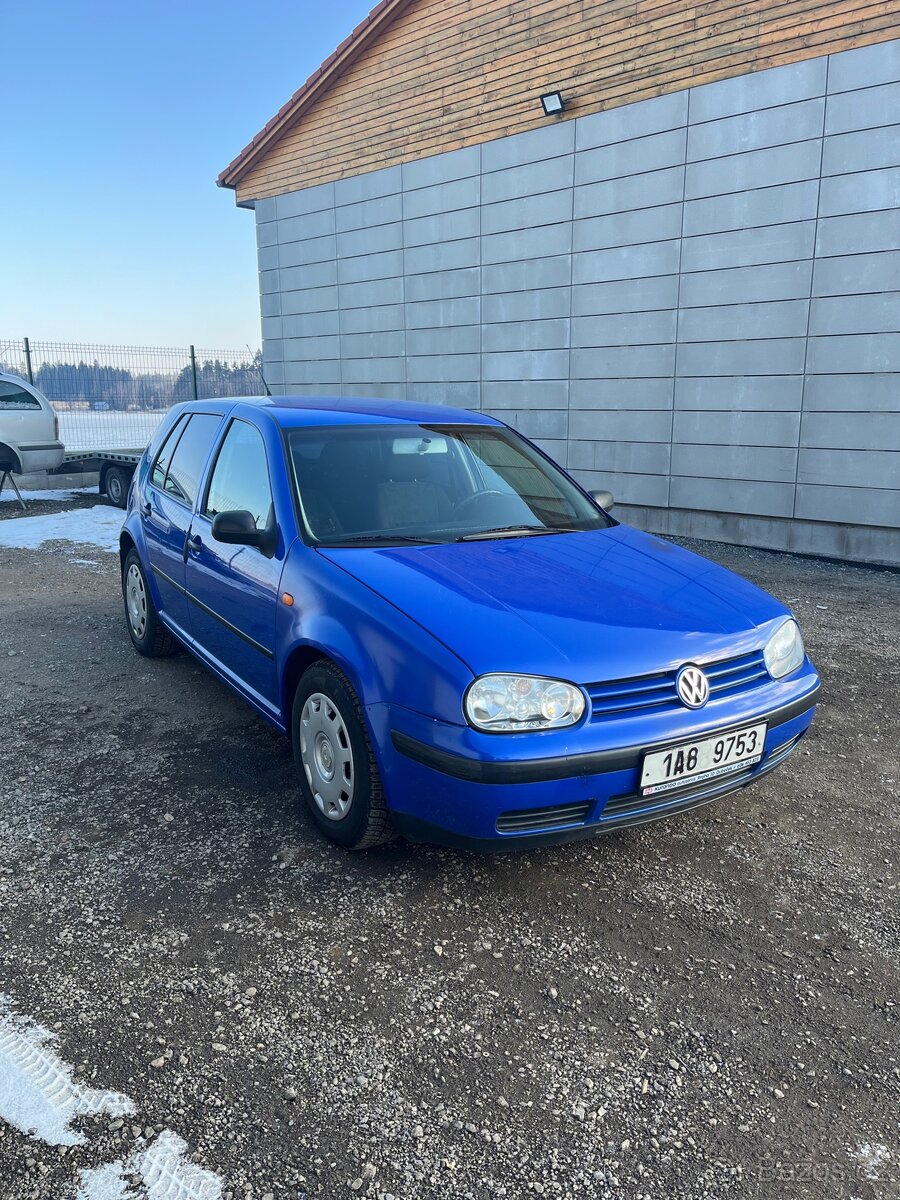 VW golf IV 1.6SR 74kw 1999