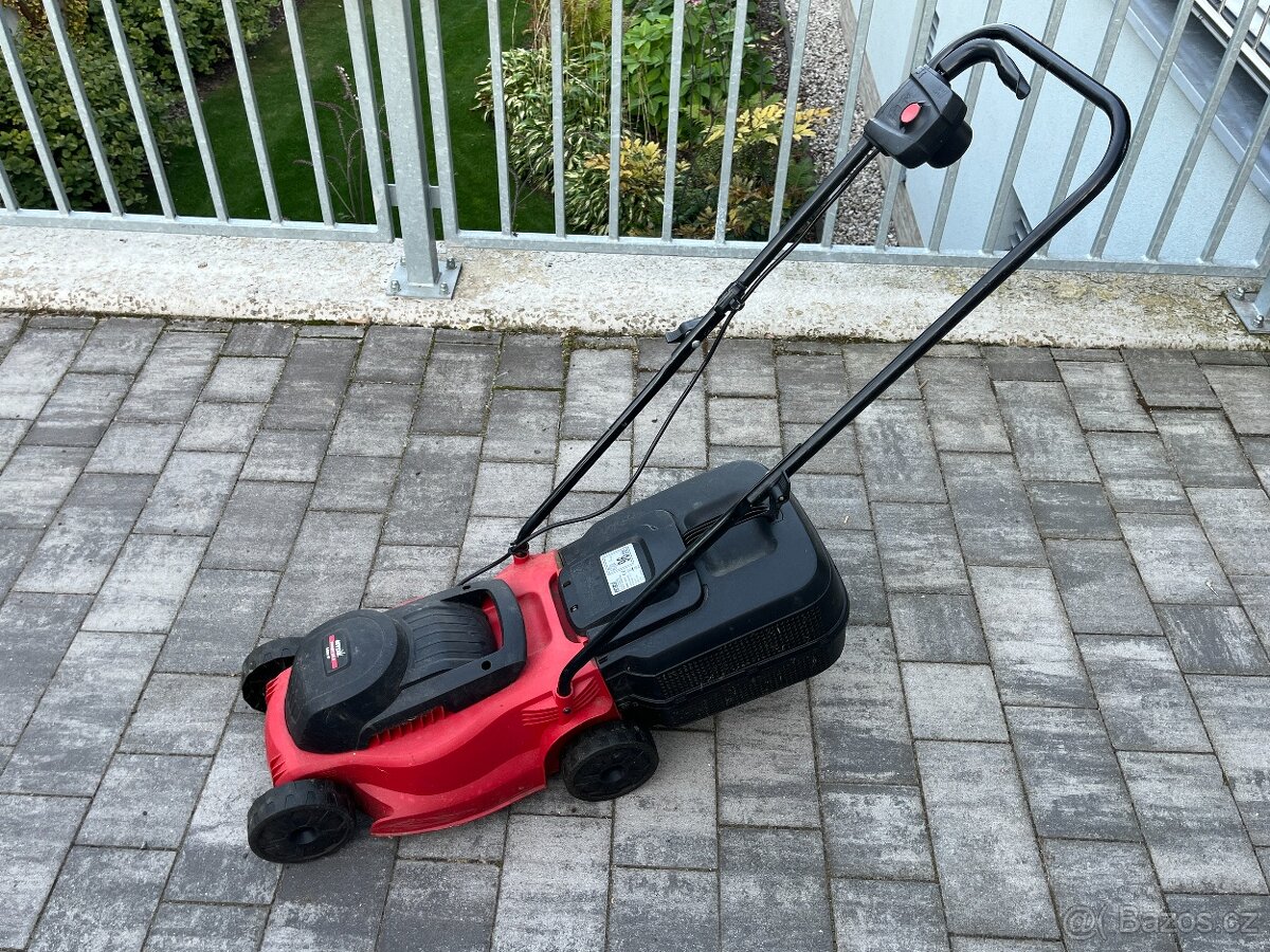 Sekačka na trávu MTD Smart 32E