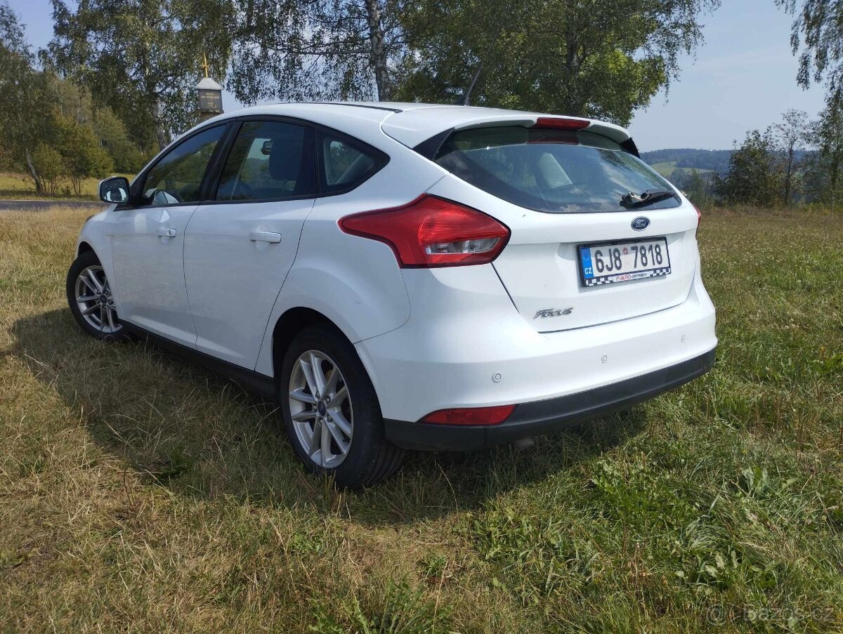 Ford Focus 1,5 TDCi 120k + zimní pneu.