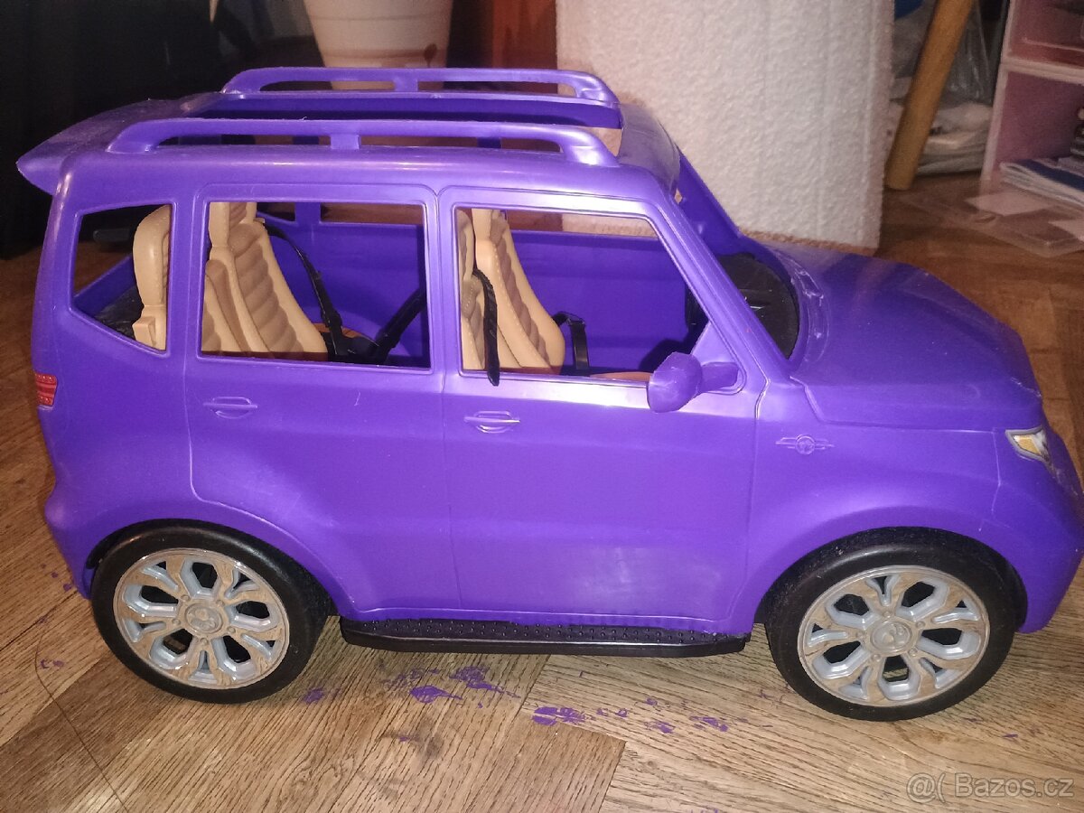 Barbie auto SUV