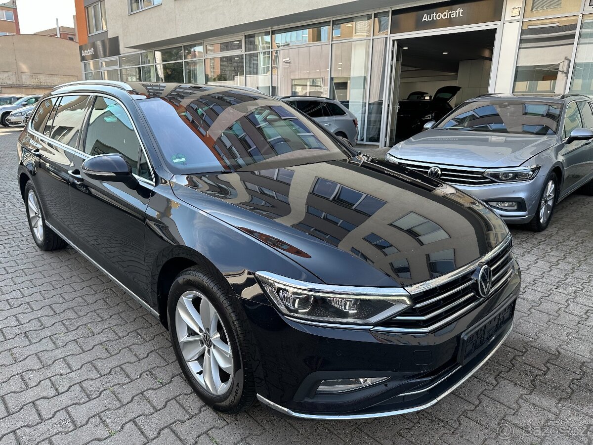 VW Passat B8 Variant Elegance 2.0 TDI 110kW DSG HUD ERGO ACC