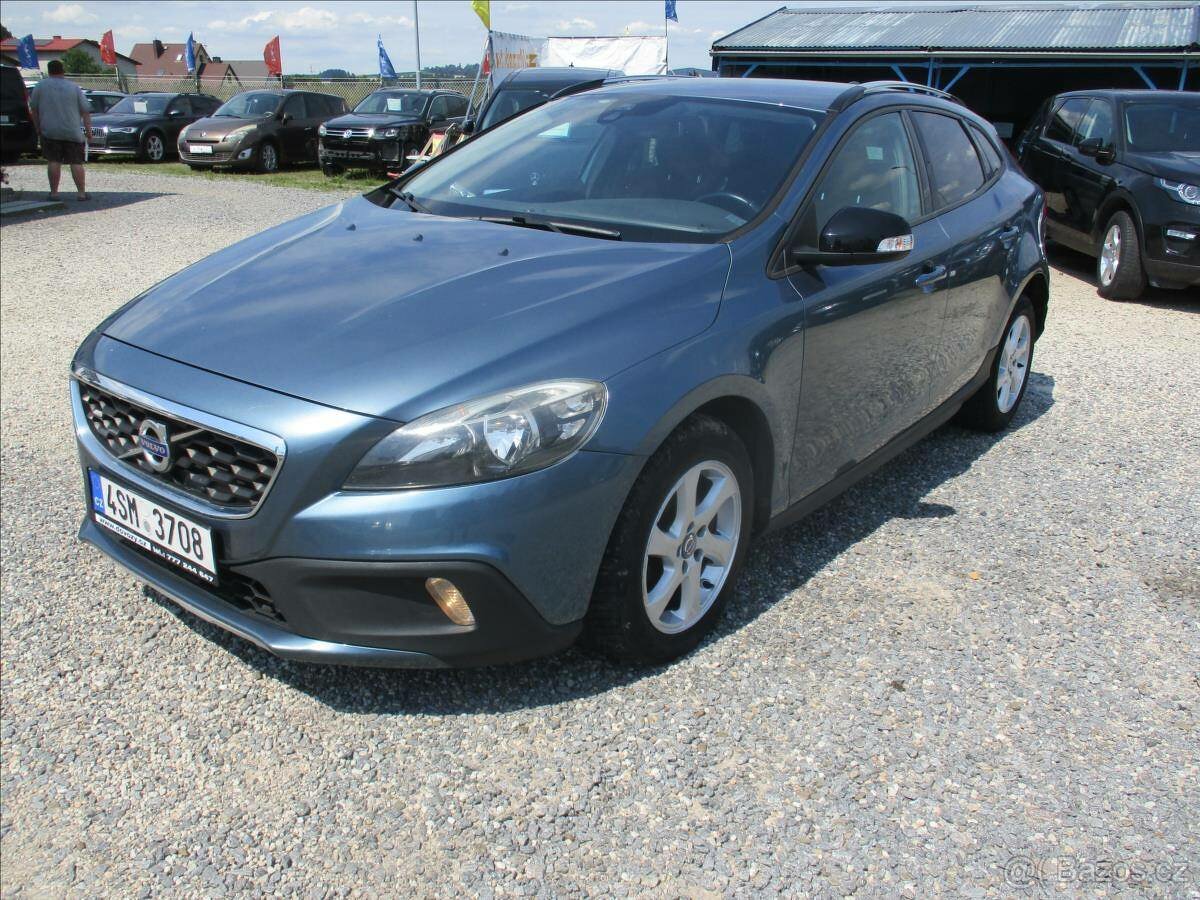 VOLVO V40 D2 85kw CROSSCOUNTRY 09/2013