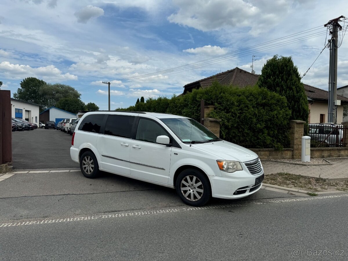 Chrysler Town & Country 3.6 LPG DVD START DO 2014