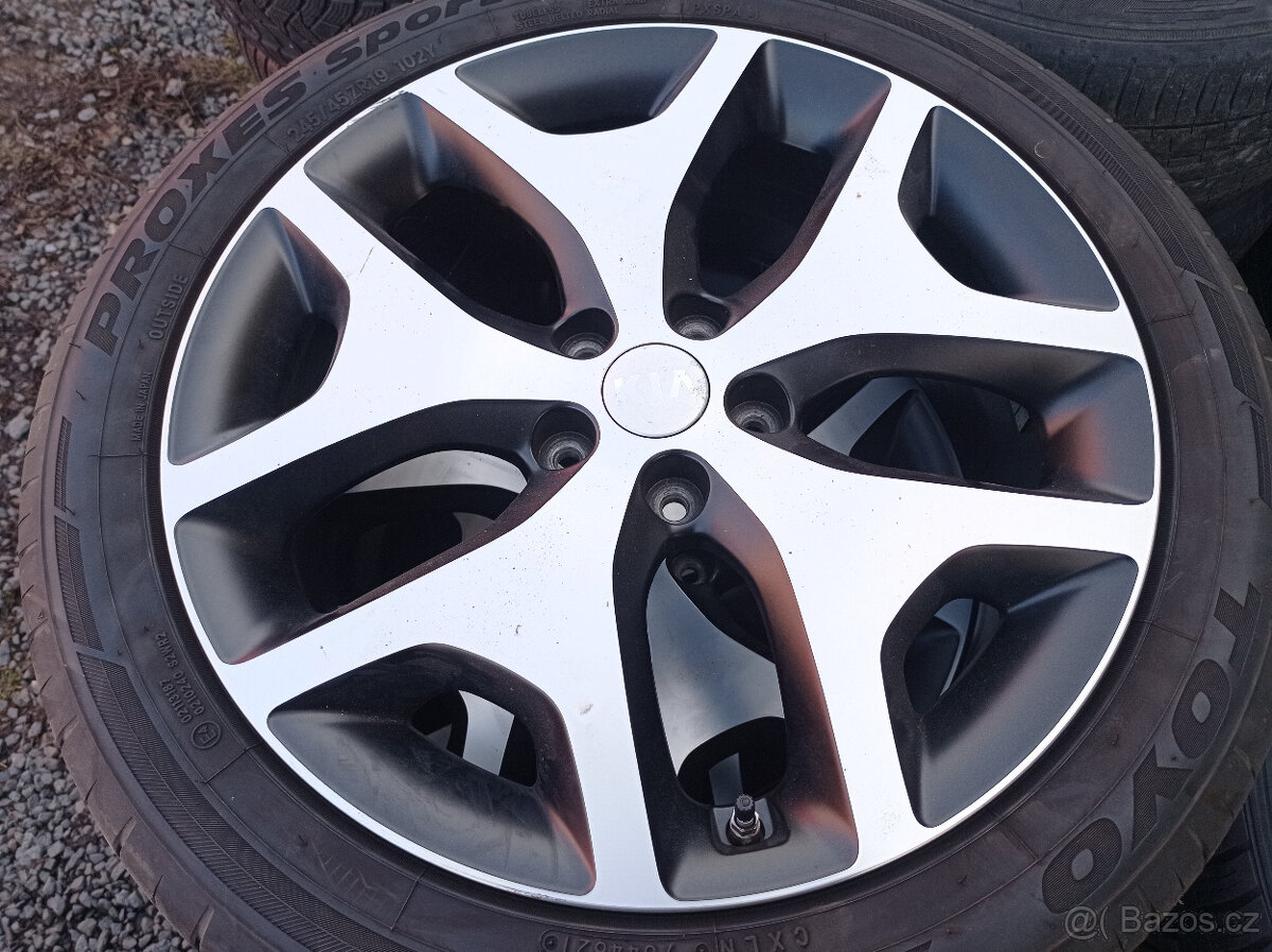 5x114,3 Kia Sportage 7,5Jx19 ET50,5 číslo 52910-F1500 alu