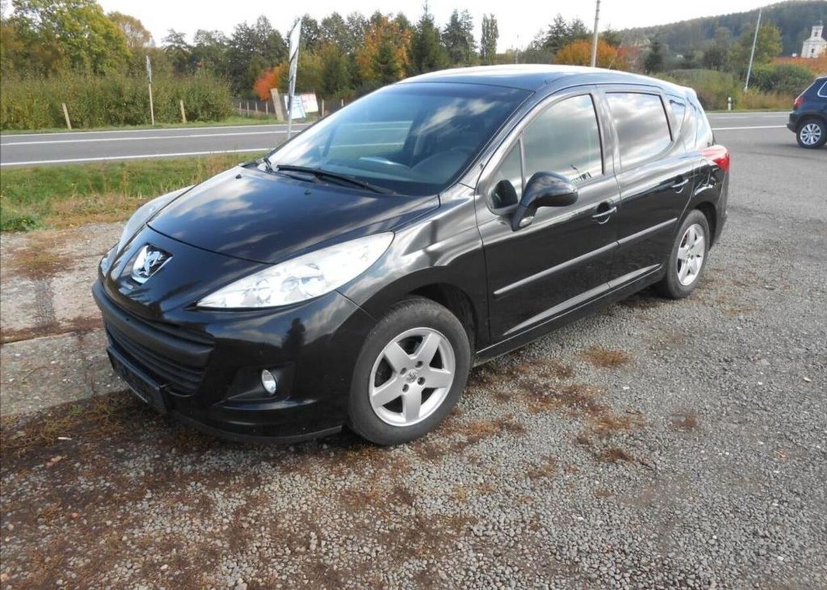 Peugeot 207 1,4 SW 54 kW Serviska KLIMA benzín manuál