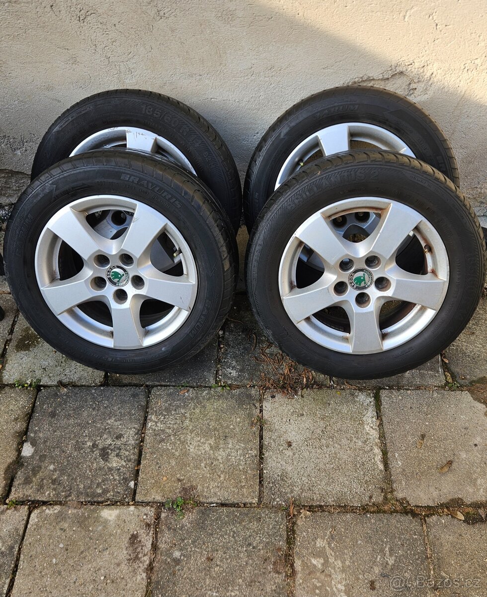 Alu Kola Škoda letní  Barum 185/60  R14