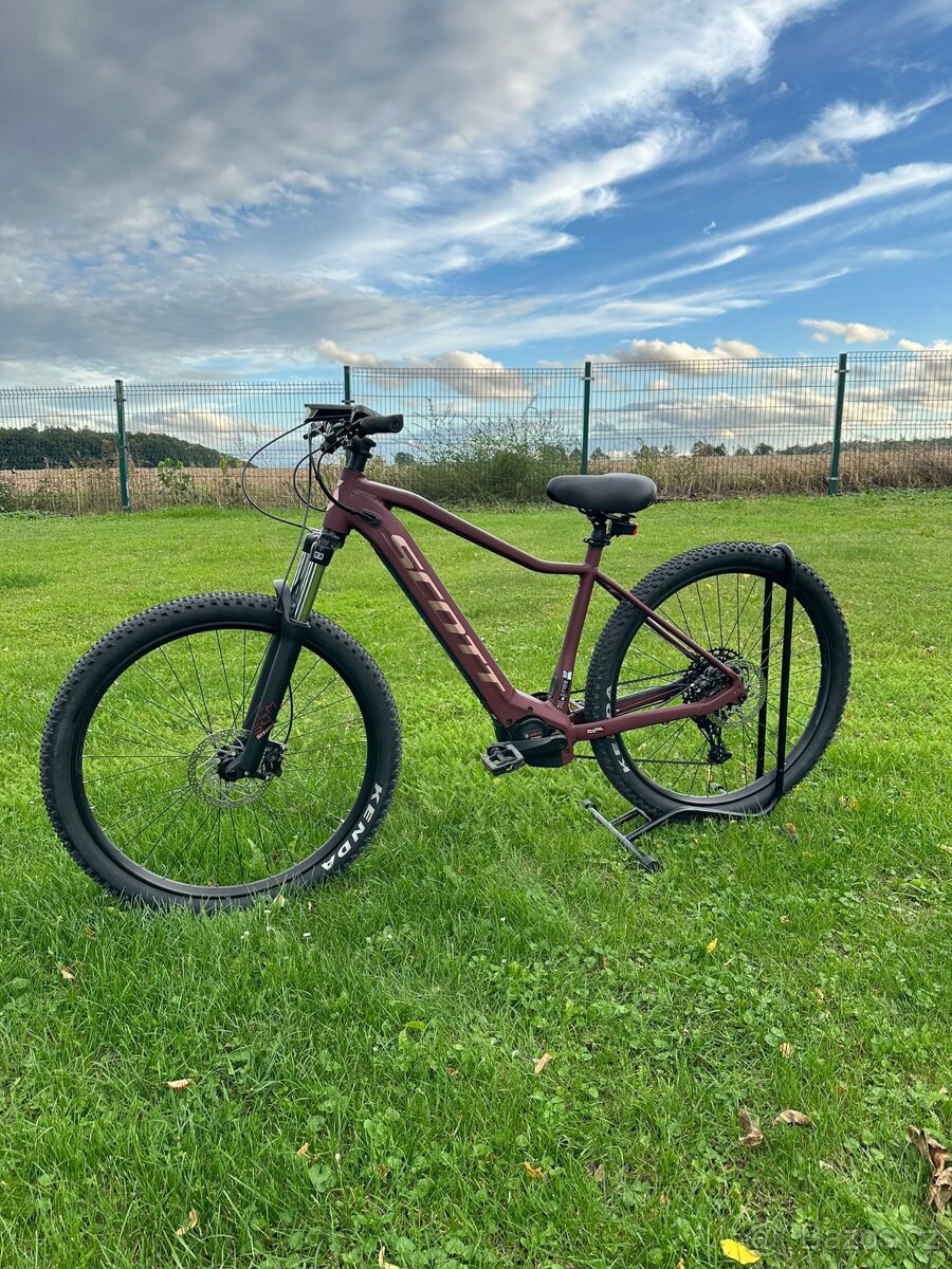 Scott elektrokolo 250km jako nové  Contessa Active eRIDE 920