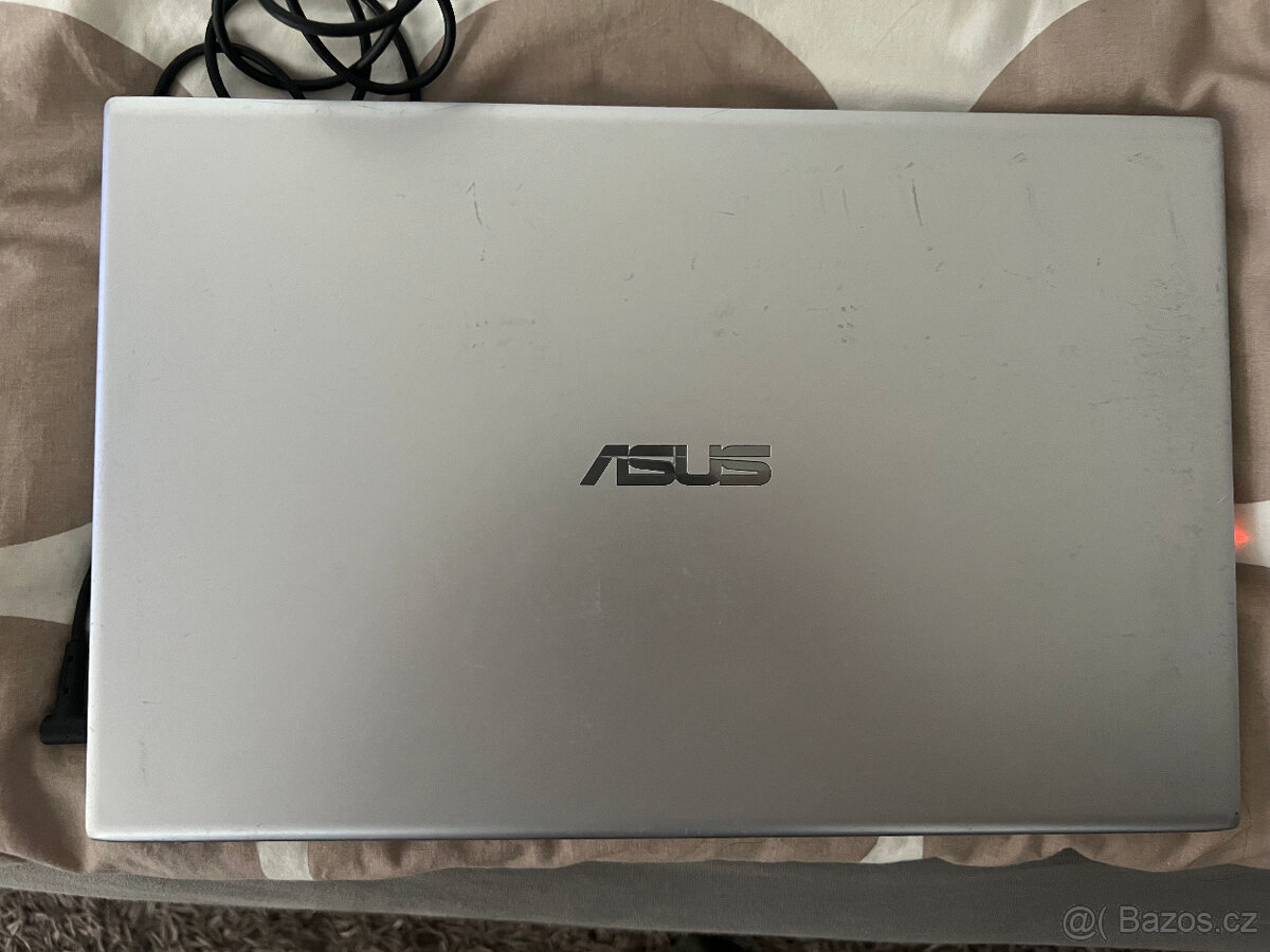 ASUS VivoBook X512UF